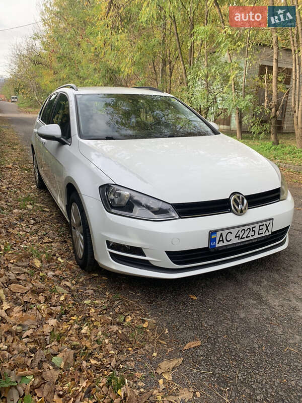 Универсал Volkswagen Golf 2015 в Луцке