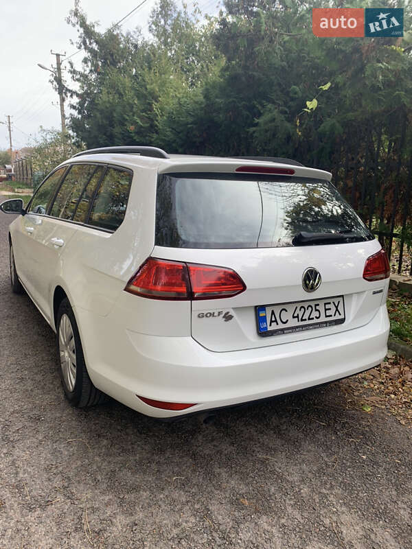 Универсал Volkswagen Golf 2015 в Луцке