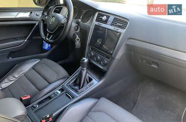 Хетчбек Volkswagen Golf 2013 в Заставній