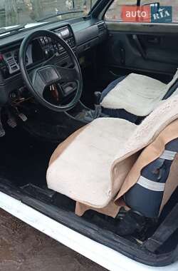 Хетчбек Volkswagen Golf 1983 в Луцьку