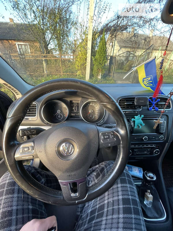 Volkswagen Golf 2011
