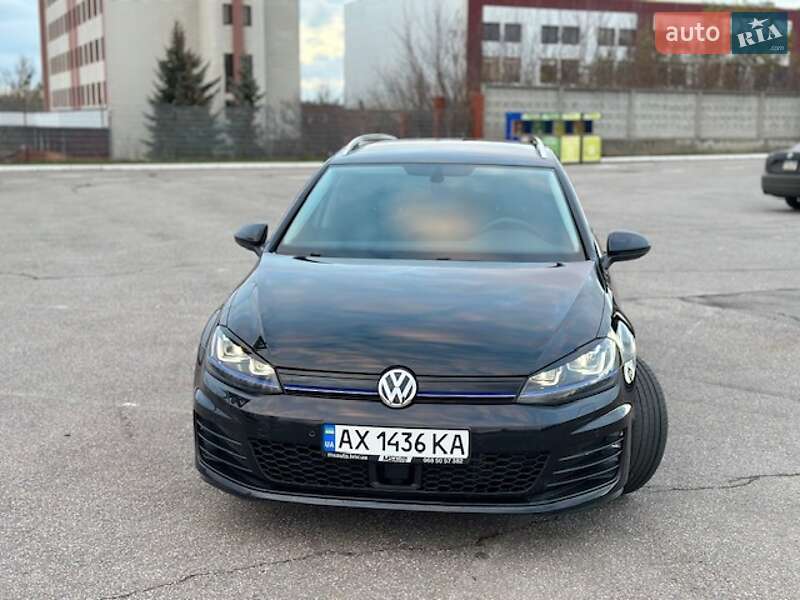 Універсал Volkswagen Golf 2015 в Харкові