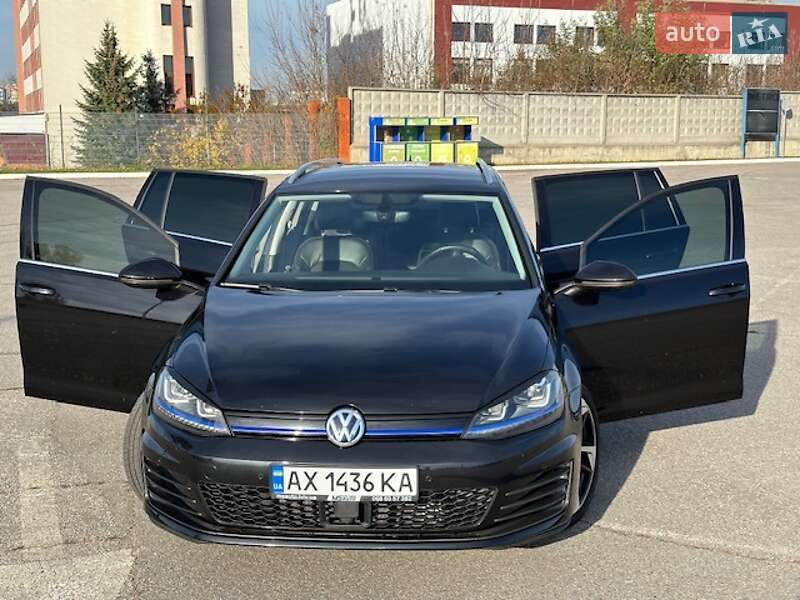 Універсал Volkswagen Golf 2015 в Харкові