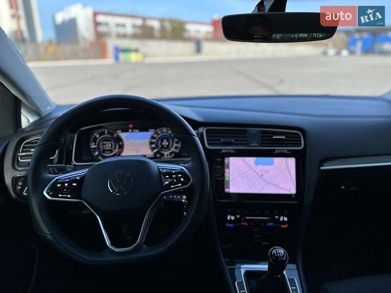 Універсал Volkswagen Golf 2015 в Харкові