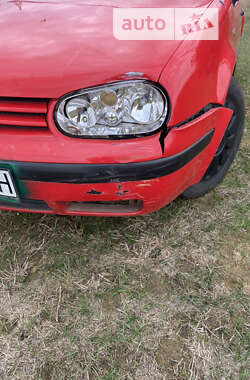 Хэтчбек Volkswagen Golf 1998 в 