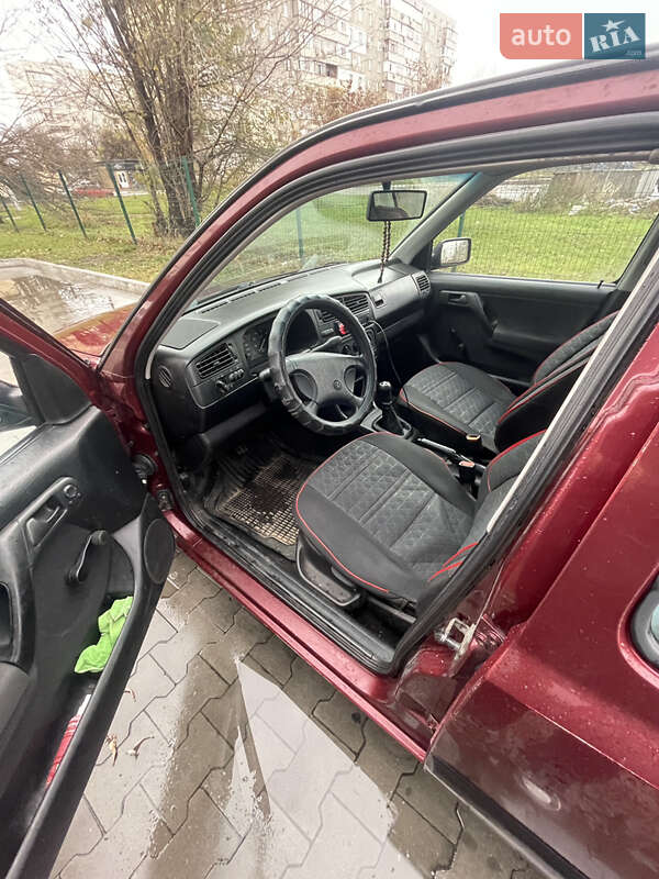 Хетчбек Volkswagen Golf 1991 в Кременчуці