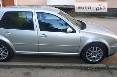 Хетчбек Volkswagen Golf 2003 в Києві