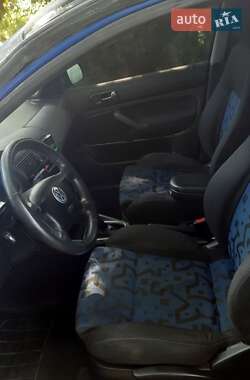 Хэтчбек Volkswagen Golf 1998 в Харькове