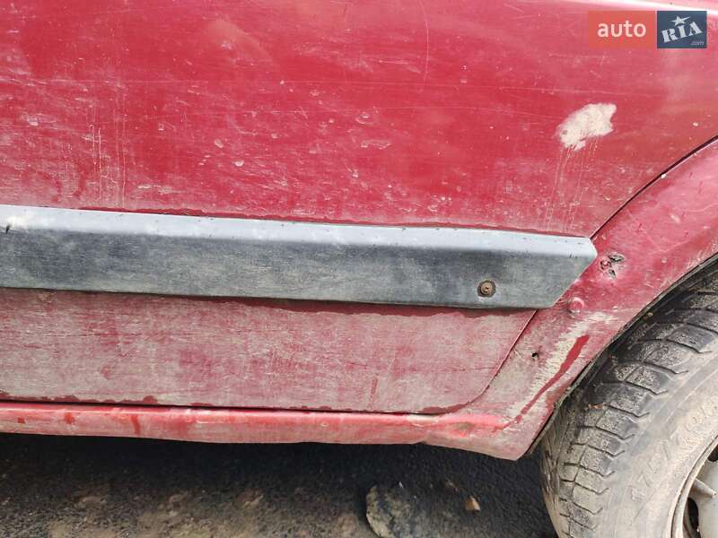 Хетчбек Volkswagen Golf 1988 в Чернігові