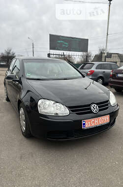 Хетчбек Volkswagen Golf 2006 в Чернігові