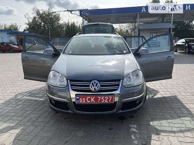 Універсал Volkswagen Golf 2007 в Сарнах