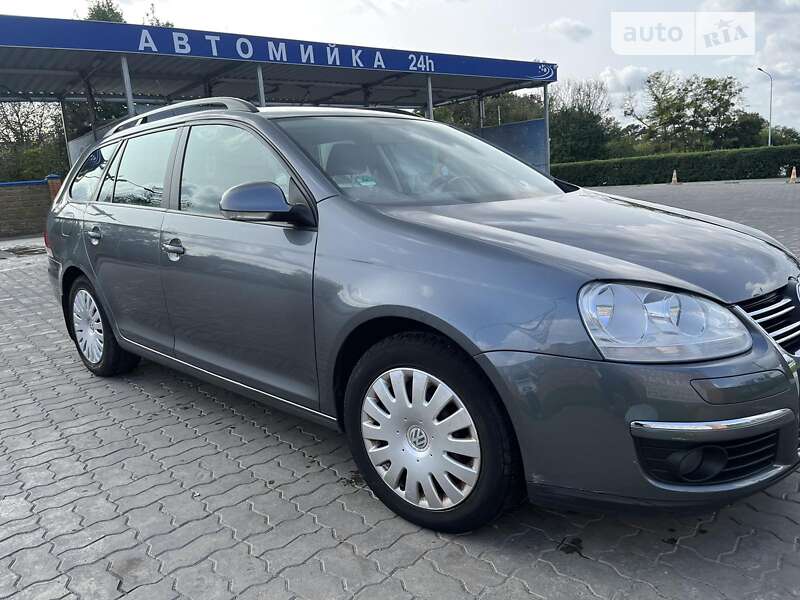 Універсал Volkswagen Golf 2007 в Сарнах