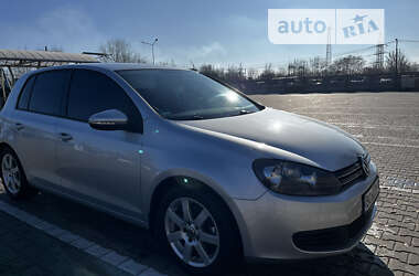 Хэтчбек Volkswagen Golf 2009 в Кривом Роге