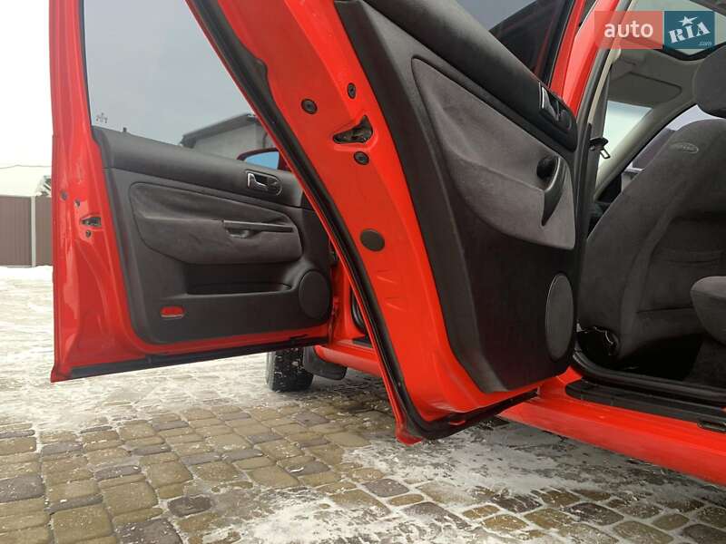 Хетчбек Volkswagen Golf 1999 в Тернополі