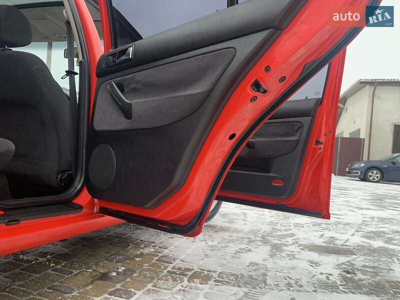 Хетчбек Volkswagen Golf 1999 в Тернополі