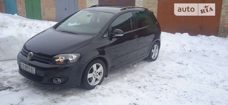 Хетчбек Volkswagen Golf 2010 в Ніжині