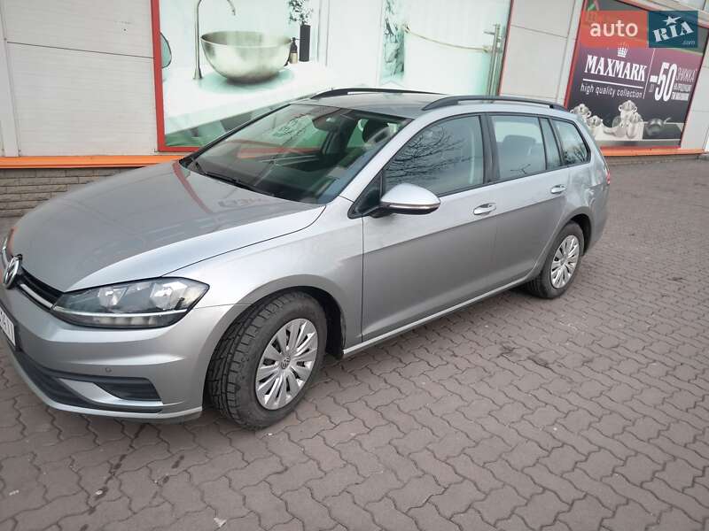 Універсал Volkswagen Golf 2017 в Кривому Розі