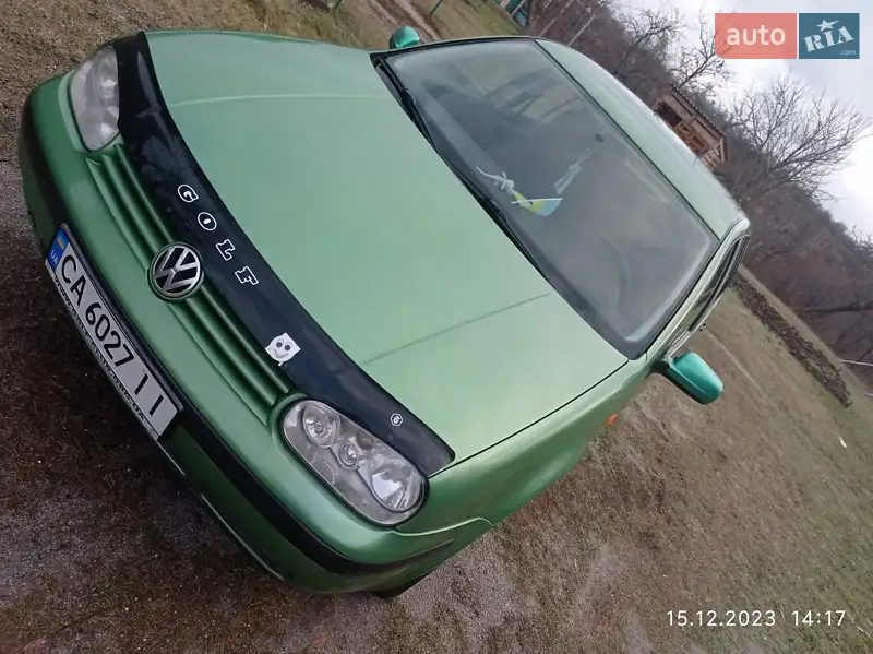Volkswagen Golf