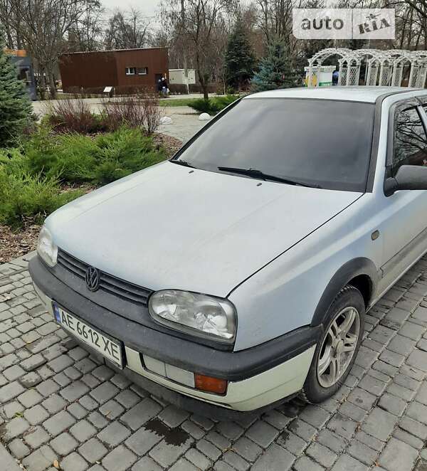 Хетчбек Volkswagen Golf 1997 в Кам'янському фото 4 Хетчбек Volkswagen Golf 1997 в Кам'янському