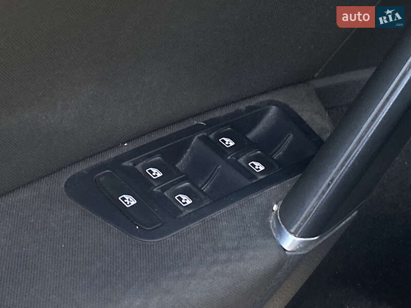 Універсал Volkswagen Golf 2016 в Кам'янець-Подільському