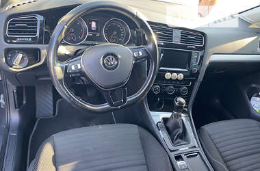 Універсал Volkswagen Golf 2014 в Ужгороді