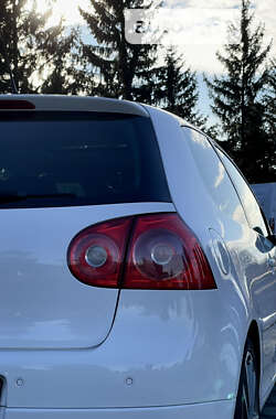 Хетчбек Volkswagen Golf 2008 в Дубні