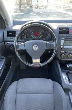 Хетчбек Volkswagen Golf 2008 в Дубні