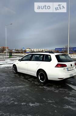 Универсал Volkswagen Golf 2015 в Стрые