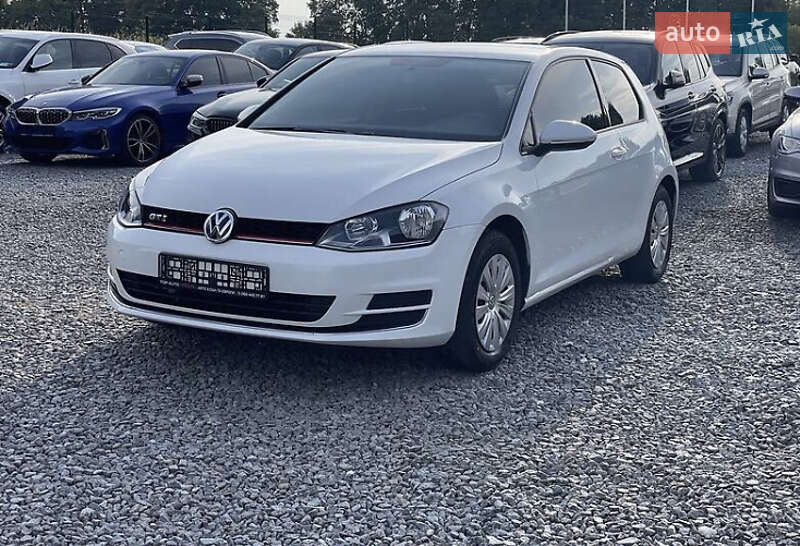 Хетчбек Volkswagen Golf 2014 в Яворові