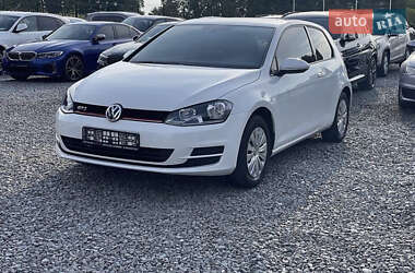 Хэтчбек Volkswagen Golf 2014 в Яворове