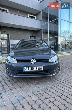 Универсал Volkswagen Golf 2014 в Ивано-Франковске