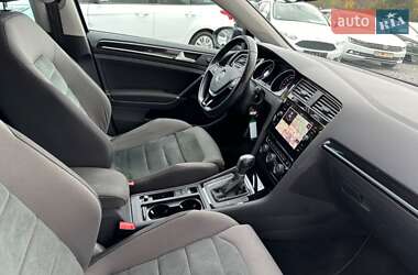 Универсал Volkswagen Golf 2017 в 