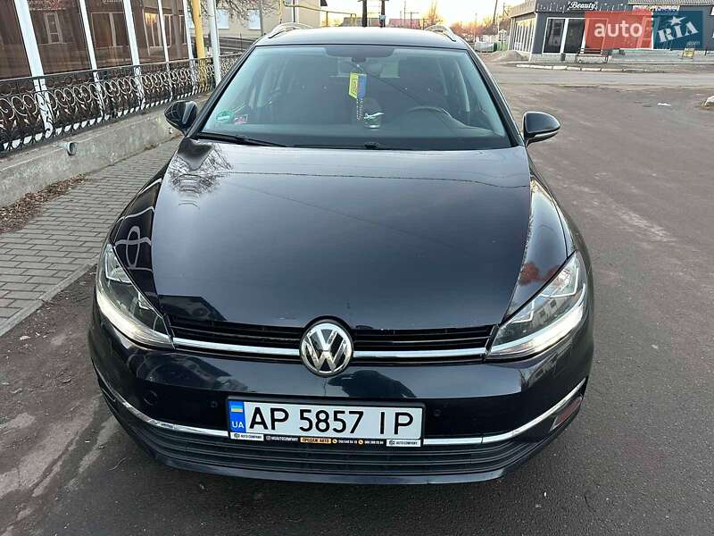 Універсал Volkswagen Golf 2017 в Врадіївці