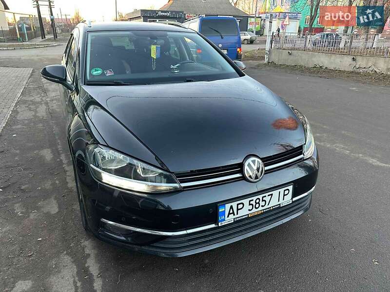 Універсал Volkswagen Golf 2017 в Врадіївці