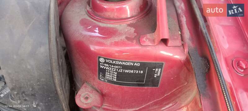 Хэтчбек Volkswagen Golf 2000 в Львове