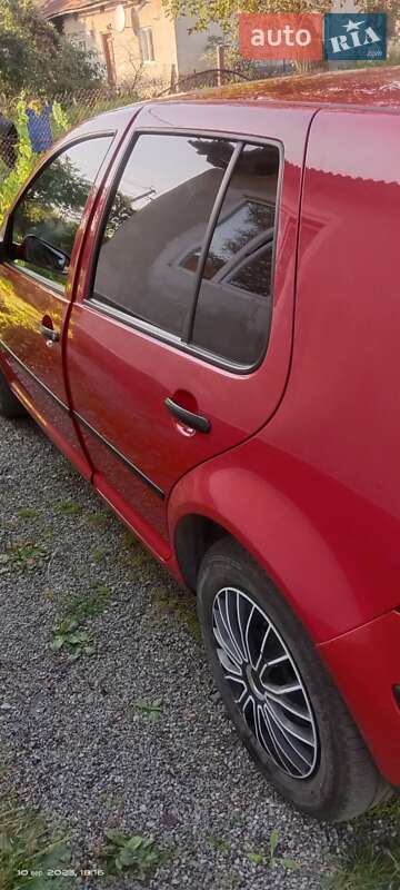 Хэтчбек Volkswagen Golf 2000 в Львове