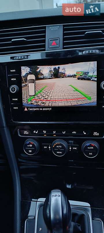Универсал Volkswagen Golf 2017 в Ужгороде