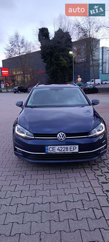 Универсал Volkswagen Golf 2017 в Ужгороде