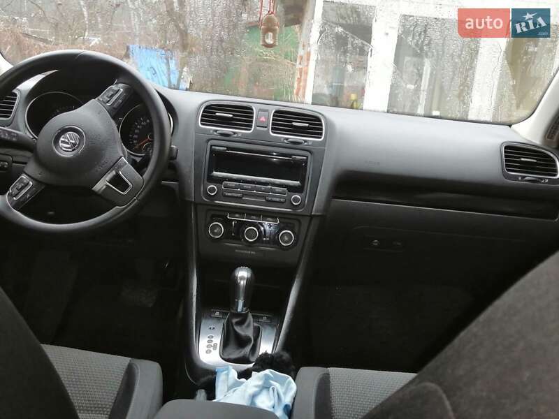 Универсал Volkswagen Golf 2013 в Житомире