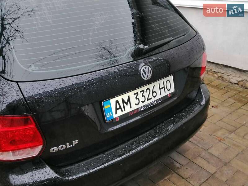 Универсал Volkswagen Golf 2013 в Житомире