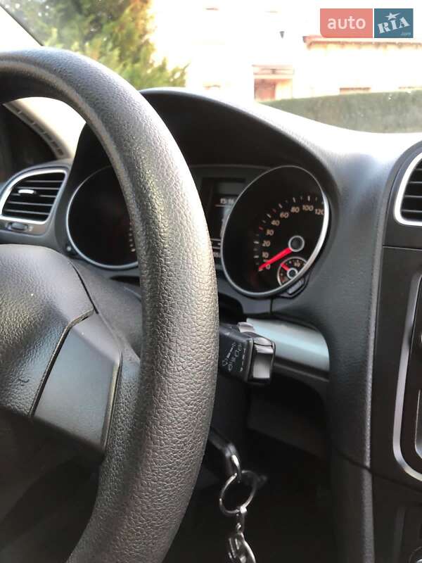 Універсал Volkswagen Golf 2011 в Шептицькому