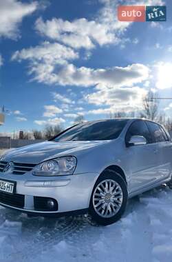 Хетчбек Volkswagen Golf 2006 в 