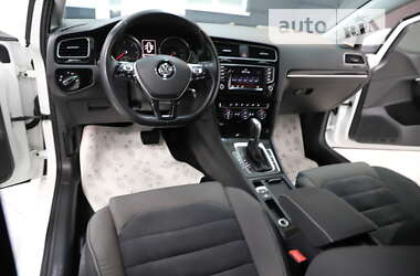 Універсал Volkswagen Golf 2014 в Дрогобичі