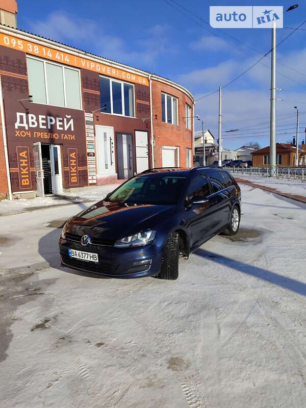 Універсал Volkswagen Golf 2016 в Кропивницькому
