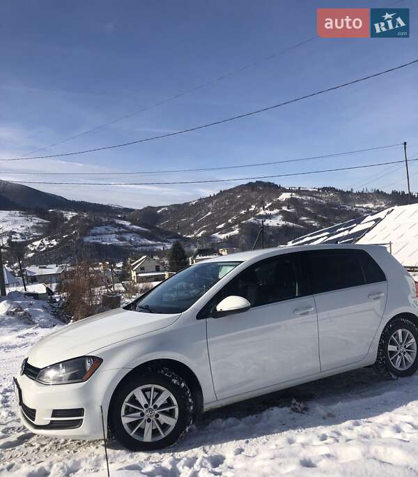 Хетчбек Volkswagen Golf 2017 в Міжгір'ї