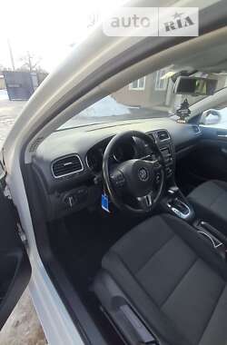 Универсал Volkswagen Golf 2010 в Киеве