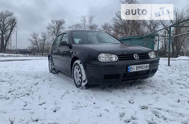 Хетчбек Volkswagen Golf 2002 в Кременчуці