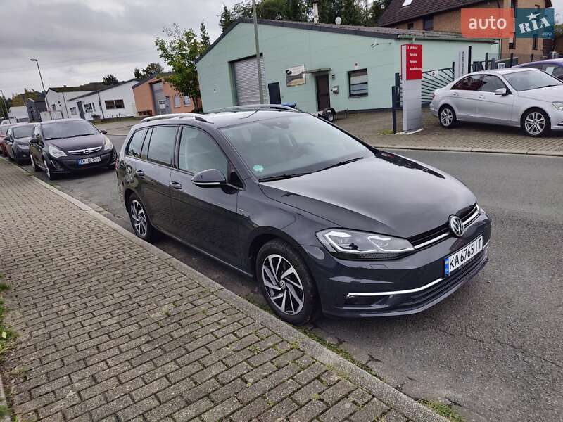 Універсал Volkswagen Golf 2018 в Черкасах