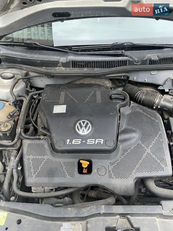 Хетчбек Volkswagen Golf 1998 в Сумах