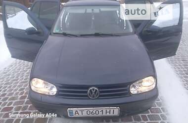 Хетчбек Volkswagen Golf 2000 в Яремчі